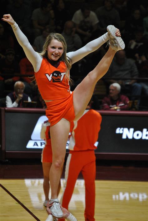 High School Cheerleaders Wardrobe Malfunctions