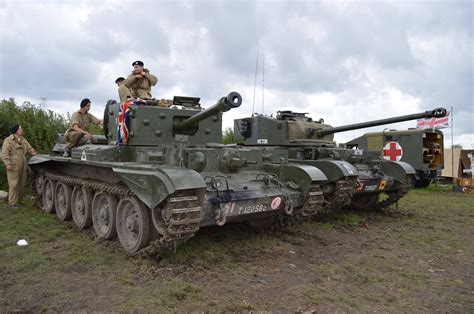 Pin By Mlock On Military Cromwell Tank Military Vehicles War Machine