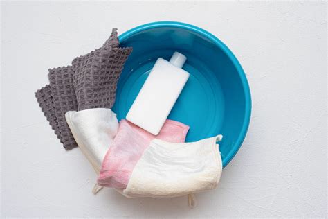 How To Hand Wash Clothes Step By Step Guide To Hand Washinghellogiggles