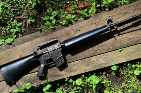 Colt M16a1 Us Military Rifle M16 Denix Non Firing Replica Prop Gun