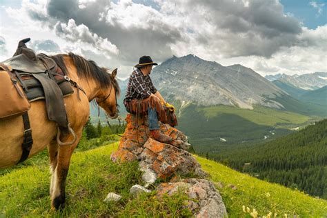 Trail Riders Of The Canadian Rockies A Legacy Of Mountain Exploration