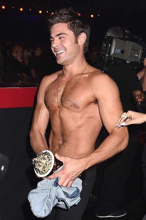 Flashback To Zac Efron S Glorious Shirtless Moment At The Mtv Movie