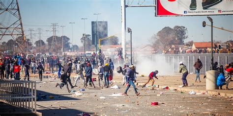 South Africa On The Verge Of Another Insurrection Security Experts Warn