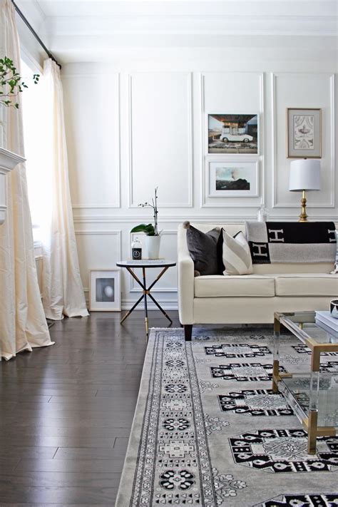 We love this classic decor from Michelle Shen! She choosed Red Oak
