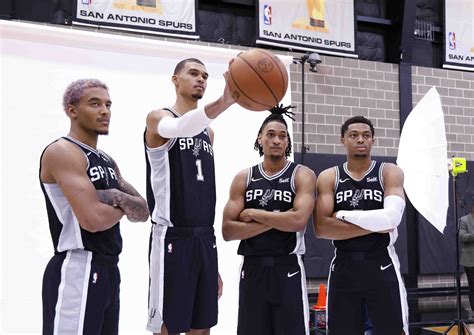 San Antonio Spurs Injury Report: Latest update on Devin Vassell and