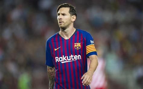 Luis lionel andres (leo) messi is an argentinian soccer player who plays forward for the fc barcelona club and the argentina national team. Leo Messi, in FIFA's FIFPRO World XI