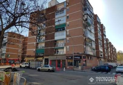 Si buscas inmuebles a buen precio, no lo dudes, ¡encuentre su piso en alcalá de calle alfonso de alcala inmueble ocupado. Alquiler de pisos en Reyes Católicos, Alcalá De Henares ...