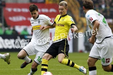 Borussia dortmund vs frankfurt prediction. Dortmund vs B. Monchengladbach (Pick, Prediction, Preview ...