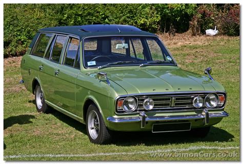 Cortina, la regina delle dolomiti #mycortina. Simon Cars - Ford Cortina