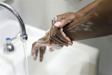 How To Wash Your Hands The Right Way