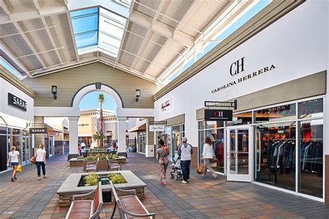 Bloomingdales Outlet Livermore