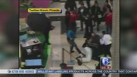 Easter Bunny Involved In Brawl At New Jersey Mall 6abc Philadelphia