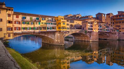 Ponte Vecchio Bridge Over Arno River Florence Tuscany Italy