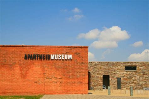 Soweto Traditional Lunch And Apartheid Museum