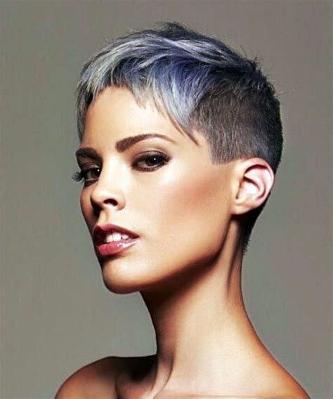 17 Funky Short Hairstyles Ideas For Women Look Fresh Funkyshorthairstylesideas Hairstylesc