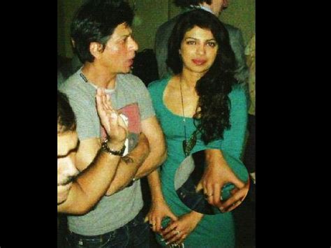 Shahrukh Khan Priyanka Chopra Rare Pictures Unseen Images Affair Filmibeat