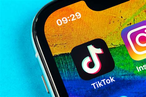 Tiktok Adds Shop Now Button As It Pushes Into Retail Space Latest