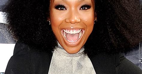 Brandy Sings On Nyc Subway Gets Totally Ignored Watch The Video Us Weekly