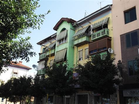 Tirana albánia fővárosa és egyben gazdasági, kulturális és adminisztratív központja. Tirana, Albánia fővárosa - Intravel