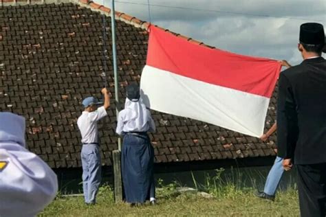 Susunan Acara Upacara Peringatan Hari Lahir Pancasila 1 Juni Mengerti