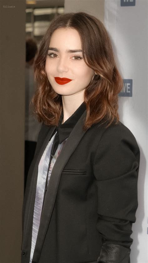Lilly Collins Hair Lily Collins Shoulder Length Hair Cuts Beauty