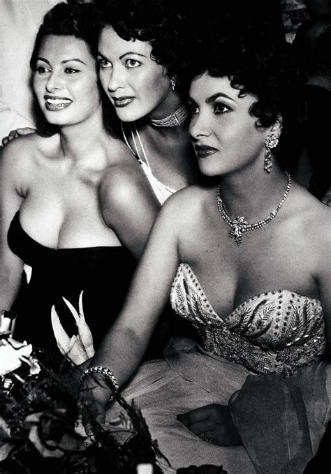 Sophia Loren Yvonne De Carlo Gina Lollobrigida Old Hollywood Viejo Hollywood Golden Age Of