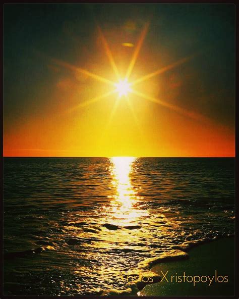 A Golden And Idyllic Sunset 🌇 On The Beach 👌💖☺ Beach Sunset Sunset Love Sunset