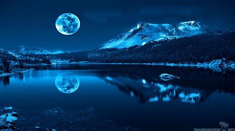 Beautiful Blue Moon Over Lake Nature Wallpapers 1920×1080