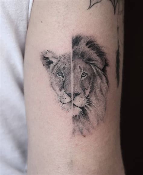 Top 91 Lioness Tattoo Ideas 2021 Inspiration Guide Mother Tattoos Mom