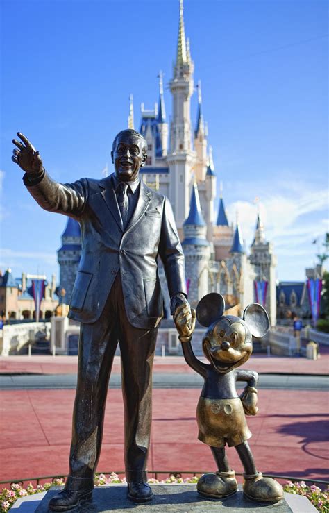 Disney Walt Disney And Mickey Mouses Statue At Disney World Disney