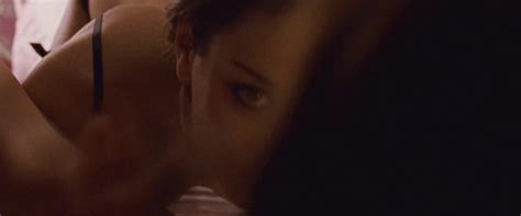 Lesbian Mila Kunis And Natalie Portman In Black Swan Video