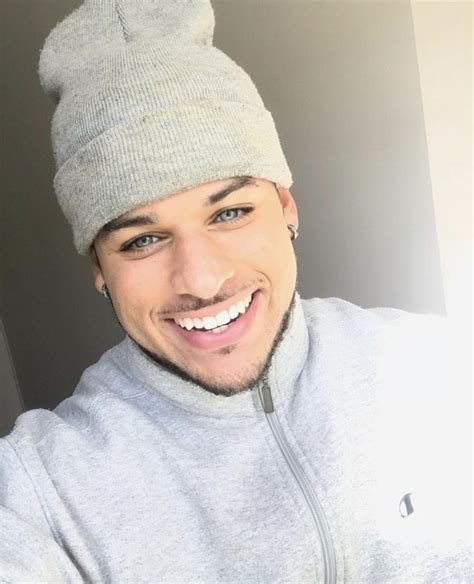 Oh My Them Eyes And What A Smile 😁😁😁😁😊😊😊😊 Hot Black Guys Fine Black