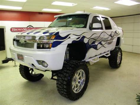 Purchase Used 2002 Chevy Avalanche Custom Lifted Truck Sema Show Truck