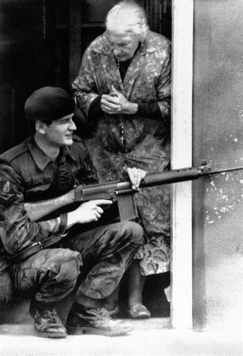 Anorak Northern Ireland Troubles 1971 Belfast In 50 Photos Ireland