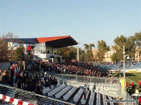 Located in the eastern city of gala?i, the ground has a capacity of 13,500 after undergoing renovations in 2005. Galati: Stadionul Otelul