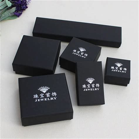 Moq Personalized Design Paper Jewelry Box Package Gold Silver Stamp