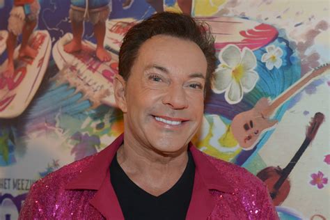 Zorgen om Gerard Joling: "heeft iets aan zijn ogen" - Vipnieuws.nl