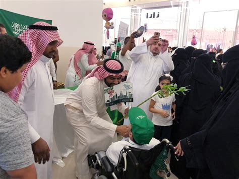 إذ أوضحت وزارة البيئة والمياه والتنمية والزراعة السعودية، مساء أمس الإثنين، أن الوظائف الشاغرة المتاحة في الوزارة بلغ عددها (100) وظيفة كما بينت الوزارة أن وظائف وزارة البيئة والمياه والزراعة 1440 مشمولة في سلم رواتب الموظفين العام بالتعاقد، موضحة أن التقديم. وزارة البيئة والمياه والزراعة
