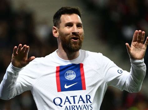 Coming For 44th Fans Hail Lionel Messi As He Becomes The Most