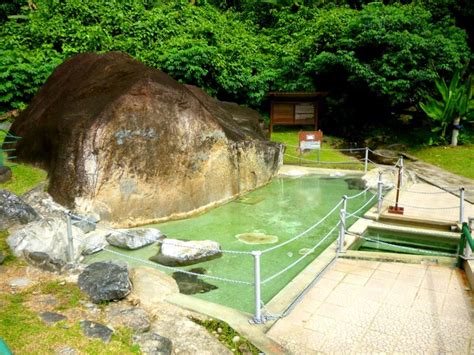 Poring hot springs sabah, malaysia. Great Things To Experience At Poring Hot Springs In Sabah ...