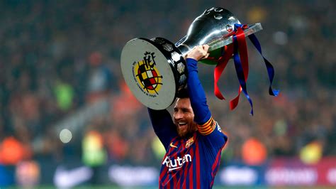 How Many Trophies And Awards Has Lionel Messi Won At Fc Barcelona Sporting News Canada