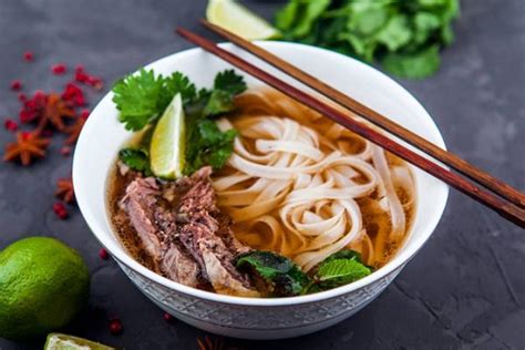 vietnamese noodle soup phở the most famous food in vietnam