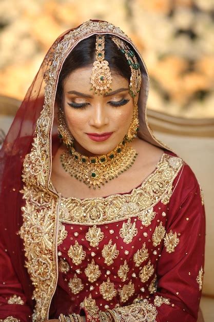 Premium Photo Wedding Bridal Makeup Pakistani And Indian