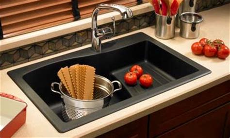 Swans are one of the most beautiful birds. Swan quartz sinks