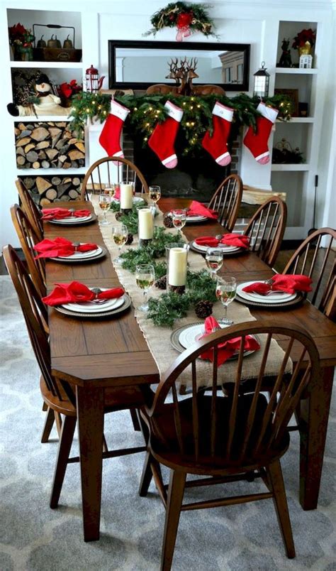 50 Stunning Christmas Table Dining Rooms Decor Ideas And Makeover 38