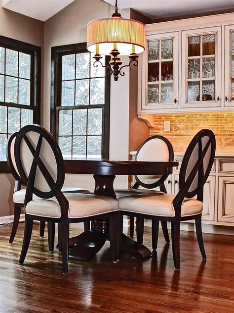 Remake your dining and kitchen table with the perfect centerpiece ideas. Country Kitchen Table Centerpieces + Pictures From HGTV | HGTV
