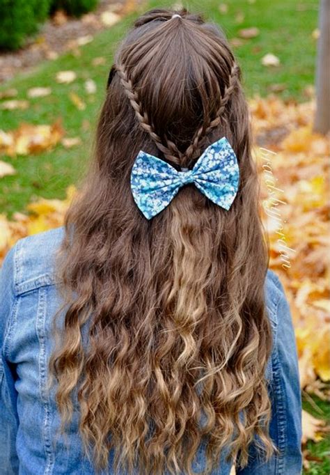 Here are just a few of the best ones do look below at the easy hairstyles for girls with long hair: 40 Cute and Cool Hairstyles for Teenage Girls