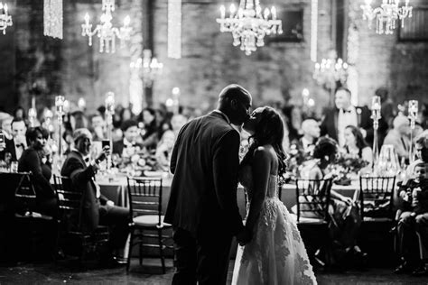 Black And White Wedding Photos Why They Are Timeless Shootdotedit