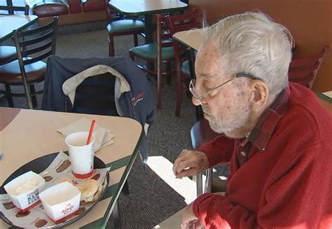 A 98 Year Old Man Dines All Alone At An Arbys Daily And The Reason Why