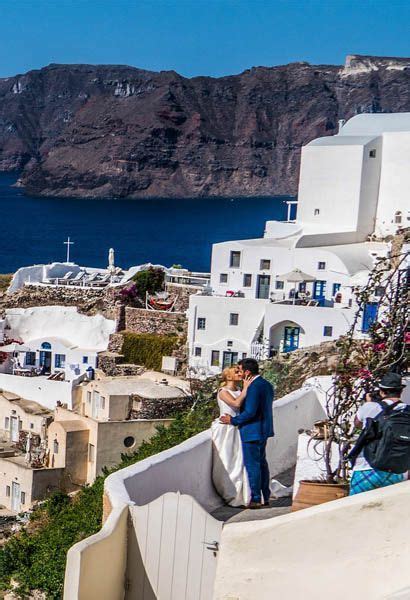 8 Romantic Things To Do In Santorini World Travel Toucan